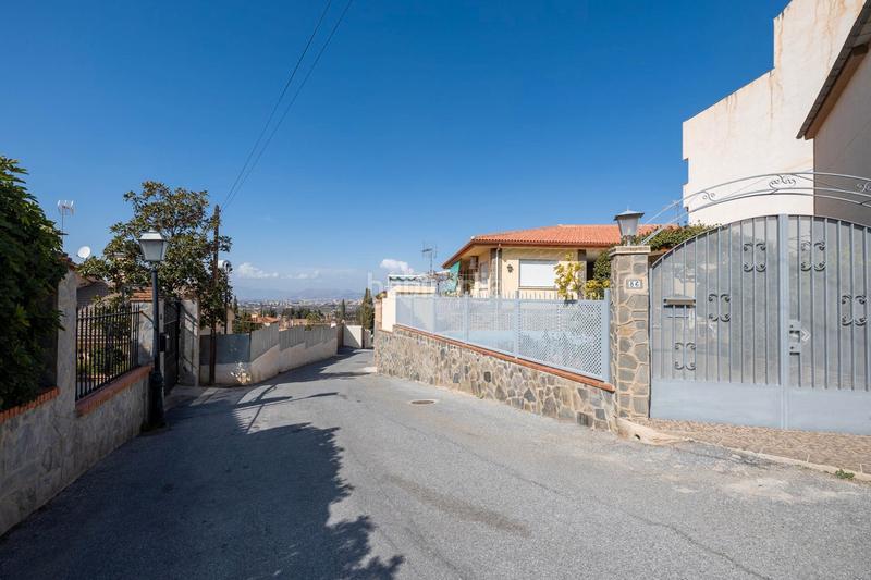 Foto 390d41a0-9a53-4e56-8a1b-3e0a77029777. Terrain résidentiel dans calle madrid 18 dans Barrio de la Vega Monachil