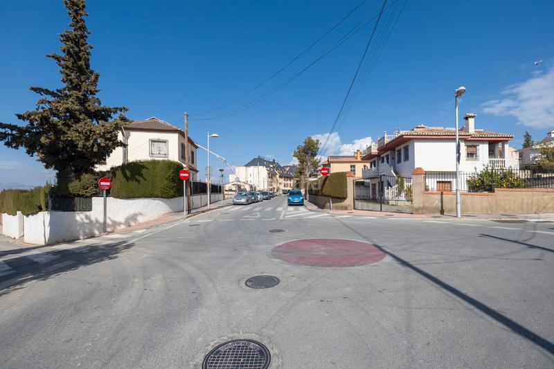 Foto ddfa6793-73dd-494f-9d4a-9c20032c5567. Terrain résidentiel dans calle madrid 18 dans Barrio de la Vega Monachil