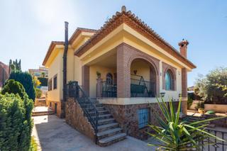 Xalet a Calle moncayo 6. Se vende o alquila espectacular chalet independiente en el laure