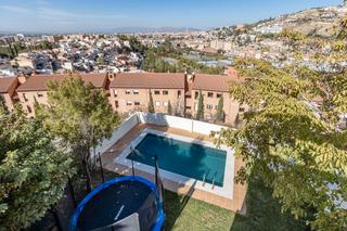 Xalet a Calle zoraya 32. Se vende chalet con vistas impresionantes en el serrallo - ref.
