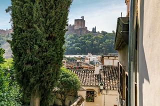 Rent Flat in Calle virgen del carmen 3. Se alquila piso en virgen den carmen 3 albaicin