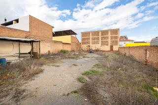 Terreny residencial a Calle santo domingo 18. Se vende parcela urbana en churriana de la vega - ref.0076-apc