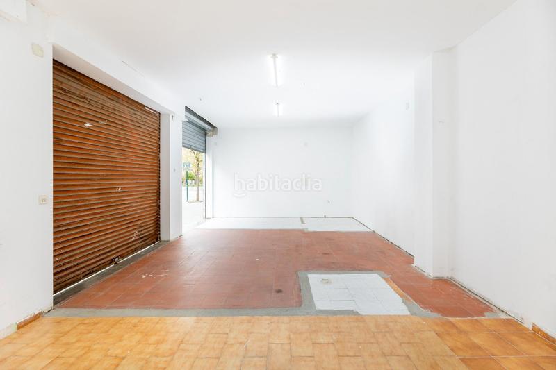 Foto 6ba7e3c3-c24d-4cfa-9554-519188fa63f1. Local comercial a calle profesor manuel garzón pareja 17 a Granada