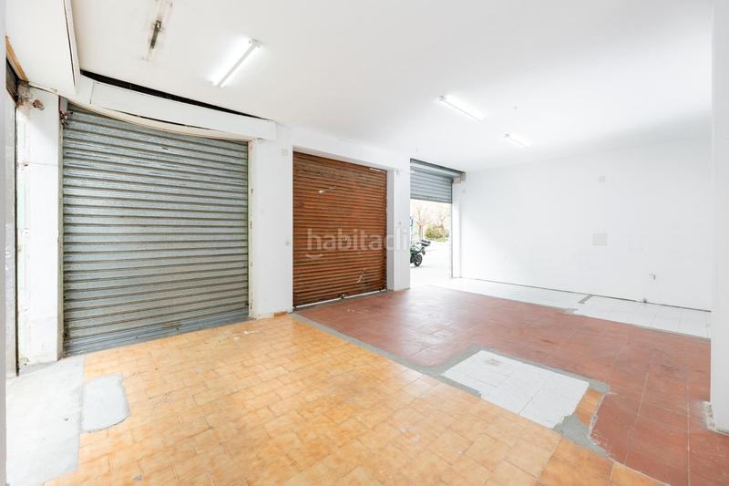 Foto 8821372d-42bd-4ca0-964d-4a0140dfccb6. Local comercial a calle profesor manuel garzón pareja 17 a Granada