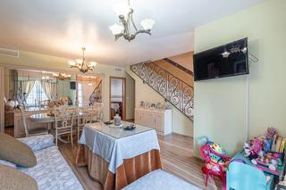 Casa aparellada a Calle alhamar 11. Se vende casa pareada en el centro de peligros_granada