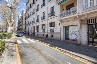 Local Comercial en Carrera de la Virgen 21