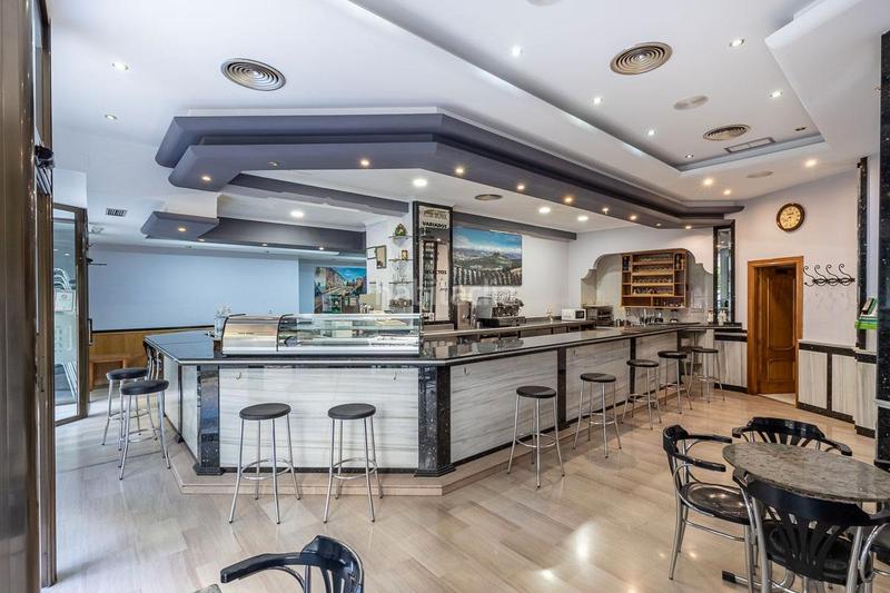 Foto 92b690fa-fe83-4908-ac1e-d80d24bcb3a5. Business premise in calle rector lópez argüeta 23 in Granada