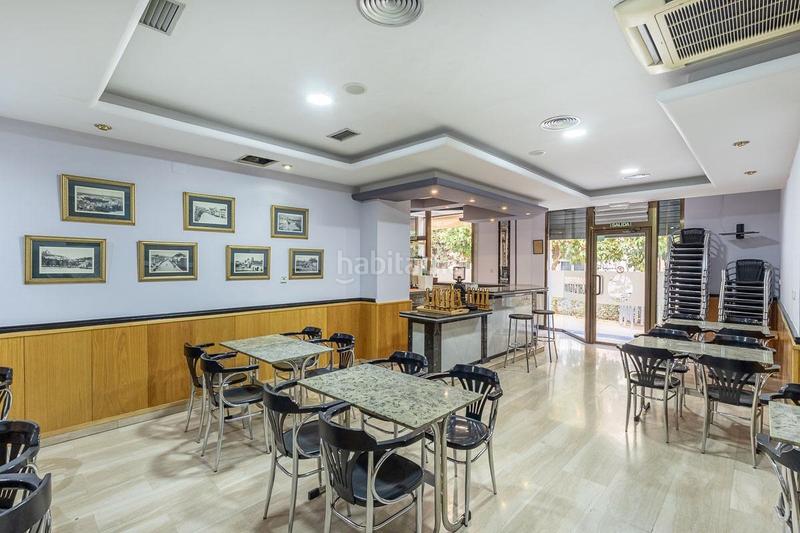 Foto f197ccea-29b4-4791-a6d2-9e110df95bd4. Business premise in calle rector lópez argüeta 23 in Granada