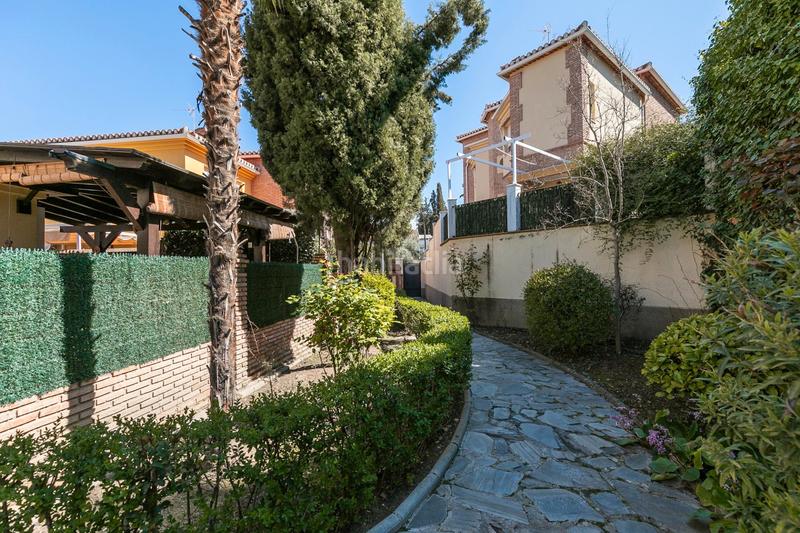 Foto 1a851502-6e3b-46a6-8762-53eef1f9c1c1. Casa en calle ramón j. sender 1 se vende casa en el centro de la zubia_granada en Zubia (La)