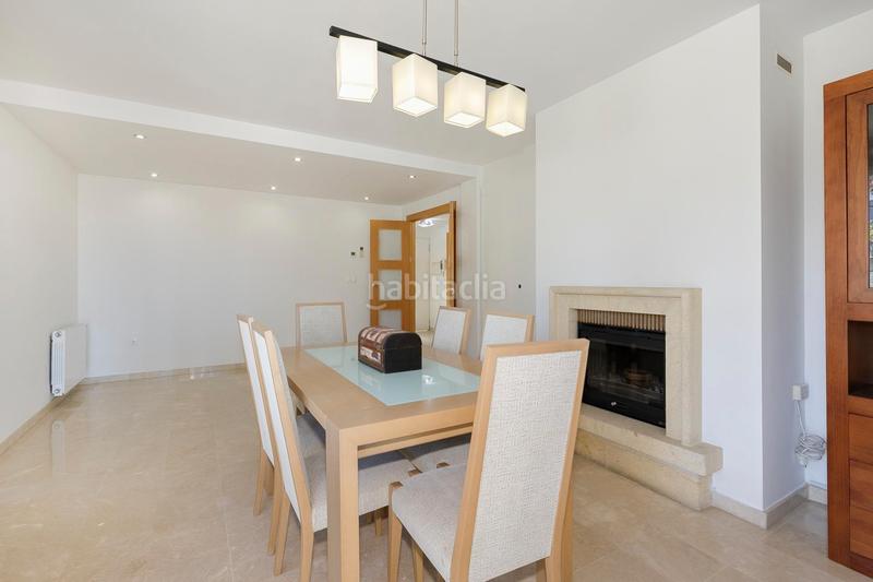 Foto ef080ce8-8c0c-4036-b46b-000f953f79ca. Casa en calle ramón j. sender 1 se vende casa en el centro de la zubia_granada en Zubia (La)
