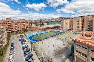 Àtic a Andrea navagiero 6. Se vende exclusivo ático en parque de las infantas: luz, vistas