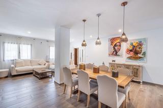 Maison à Calle jardín de daraja 3. Se vende la mejor casa de granada capital_zona camino bajo de hu