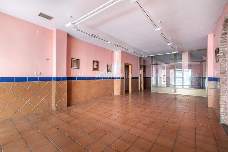 Foto ad430286-28f3-4e49-b548-4515666658a4. Local comercial a calle alta 10 a Ogíjares