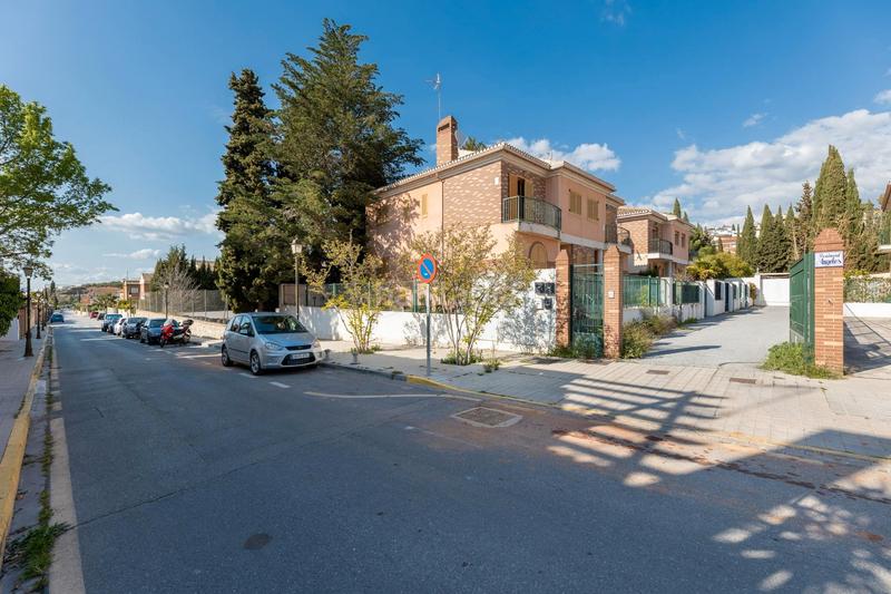 Foto b1f1afa9-6e41-43d7-ad96-6855755e6e8b. Casa pareada en calle francia 2 se vende una fantastica vivienda unifamiliar pareada - ref. e00119 en Huétor Vega