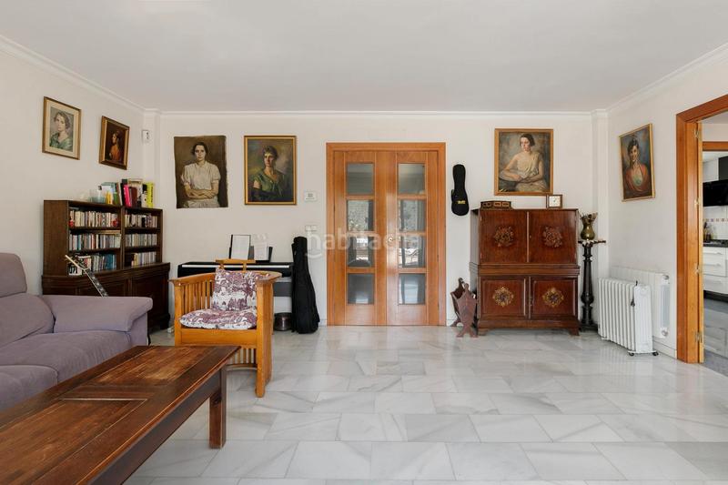 Foto fdb5e202-21bf-4d99-ac66-fcccdf05cc6a. Casa en calle almaciles 13 se vende casa en venta en urbanización privada junto al hospital vithas! en Granada