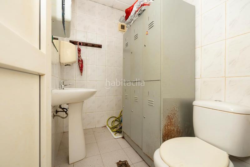 Foto eef14119-3a95-44a6-8c4d-225e7a866c65. Local comercial a avenida de carmen morcillo 28 a Gójar