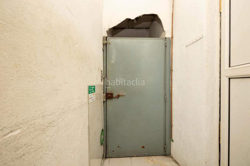 Foto fa5ea611-4191-4c72-9afd-33f22240afdc. Local comercial a avenida de carmen morcillo 28 a Gójar