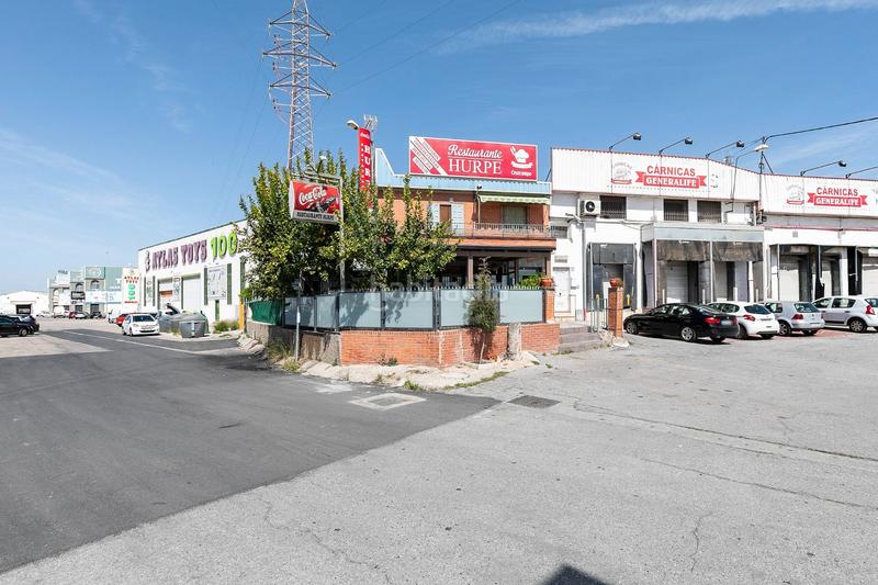 Foto 64608362-e8fe-4135-9e96-500e09a6d270. Local commercial dans calle san josé 1 dans Atarfe