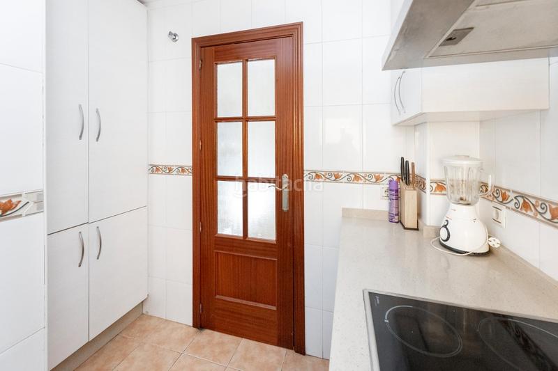 Foto 4d67e0e3-da10-49b3-8f2d-f0b8932ff52b. Appartement dans calle colón 9 dans San Miguel Armilla