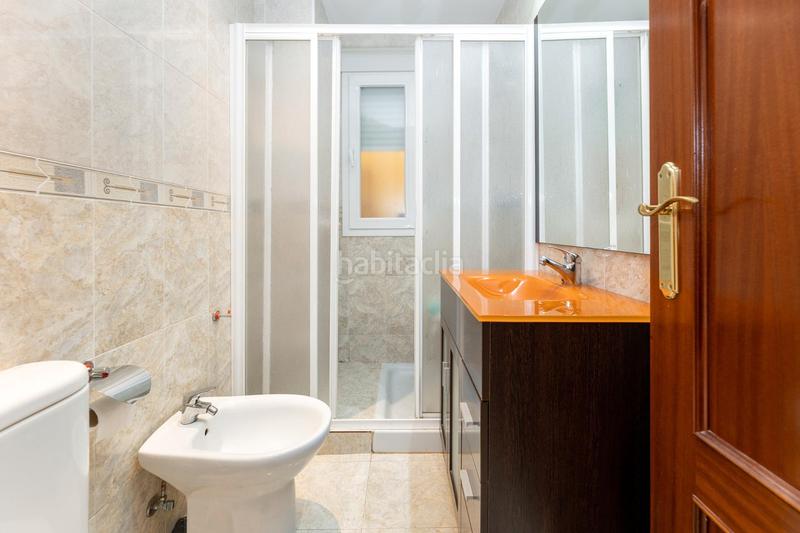 Foto 9898af37-a844-406f-a15d-d0fc1d1b0fad. Appartement dans calle colón 9 dans San Miguel Armilla