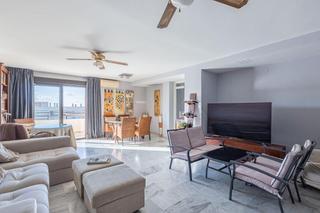 Piso en Calle paseo marítimo 43. Se vende ático en primera linea de salobreña_granada