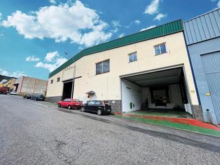 Nau industrial a Calle marchena 1. Se vende nave industrial equipada en durcal - ref. 25012