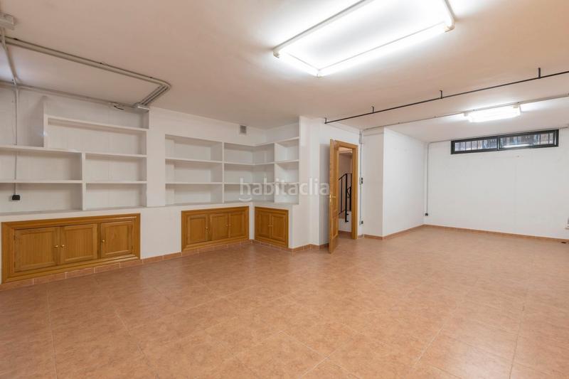 Foto 275911aa-a1e7-41e0-a5f7-7393374dd6a7. Casa adosada en calle estrella 5 ¡se vende espectacular casa en la zubia – lista para entrar a vivir! en Zubia (La)