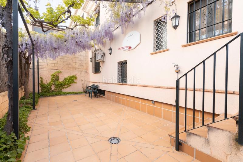 Foto 78a1c369-d885-4de0-9434-0d61a2942699. Casa adosada en calle estrella 5 ¡se vende espectacular casa en la zubia – lista para entrar a vivir! en Zubia (La)