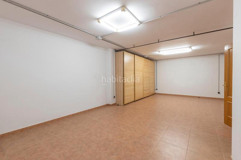 Foto 9db4ee01-0959-476e-a1ae-52a689497650. Casa adosada en calle estrella 5 ¡se vende espectacular casa en la zubia – lista para entrar a vivir! en Zubia (La)