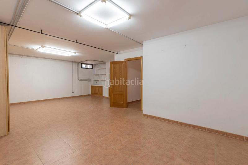 Foto d1eb9c1b-fd43-49f4-91a5-3e2d60f70564. Casa adosada en calle estrella 5 ¡se vende espectacular casa en la zubia – lista para entrar a vivir! en Zubia (La)
