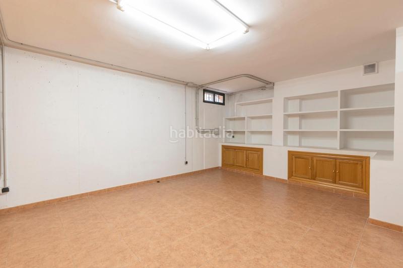 Foto ed265430-455e-4d27-8fd0-6484394f235f. Casa adosada en calle estrella 5 ¡se vende espectacular casa en la zubia – lista para entrar a vivir! en Zubia (La)