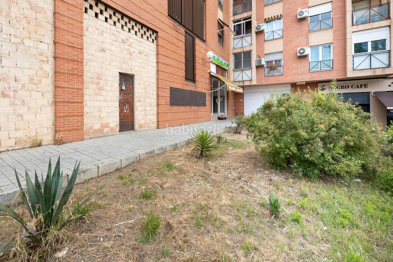 Foto 8af64b2d-12f9-45e2-9b1f-f852354db6ce. Locale commerciale in calle gabriela mistral 2 in Granada