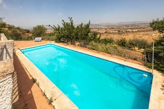 House in Calle acequia de aynadamar 4. Se vende magnifica finca de 15 ha. con casa cortijo "los carmenc