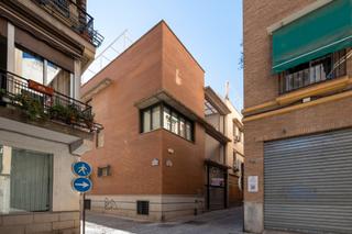Casa a Calle rejas de la virgen 28. Se vende casa exclusiva  junto a acera del darro. pleno centro d