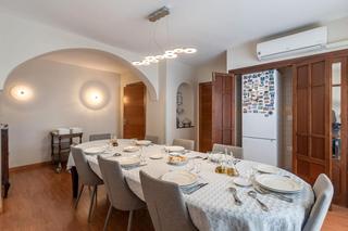 Édifice à Calle emperatriz eugenia 11. Se vende espectacular residencia en granada zona gran capitan
