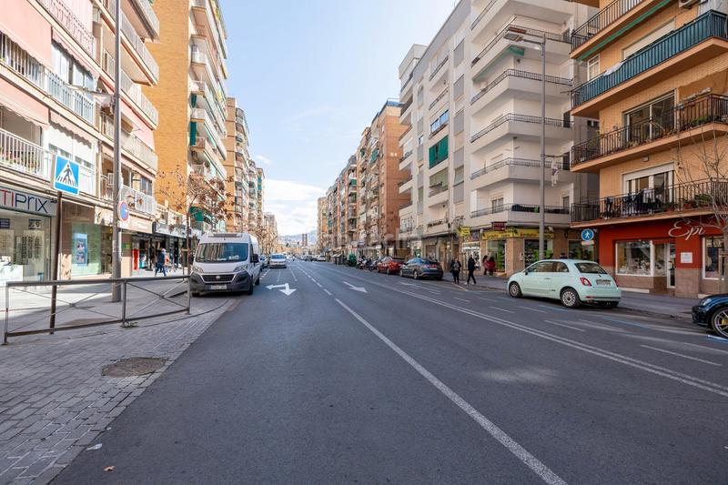 Foto 411363c4-30f2-4474-bee0-6b799b7a5f3a. Locale commerciale in calle sicilia 2 in Barrio de Zaidín Granada