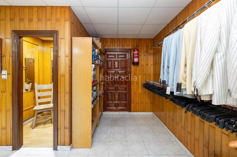 Foto ab1b60b3-3ebb-4e59-bcf0-3290e448a55d. Locale commerciale in calle sicilia 2 in Barrio de Zaidín Granada