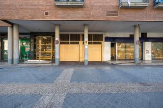 Aparcament cotxe a Calle pintor manuel maldonado 9. Se vende plaza de garaje en zaidín granada en pintor manuel mald