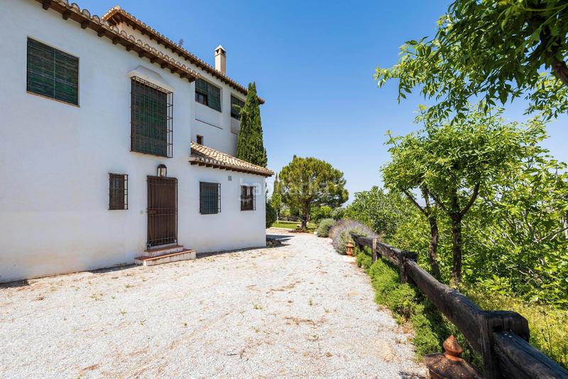 Foto a9e4e9f4-d503-4ae8-b30c-ec8ef906f107. Chalet en camino del cerro 237 se vende espectacular villa _granada en Otura