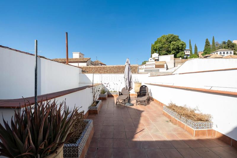 Foto 57e3c09c-43c6-46af-ac36-9f0358bd9162. Estudio en calle pavaneras 1 se vende coquet estudio atico en pleno centro en Granada