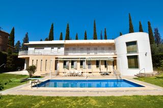 Chalet à Calle eolo 32. Se vende chalet en albolote en zona cortijo de aire_granada