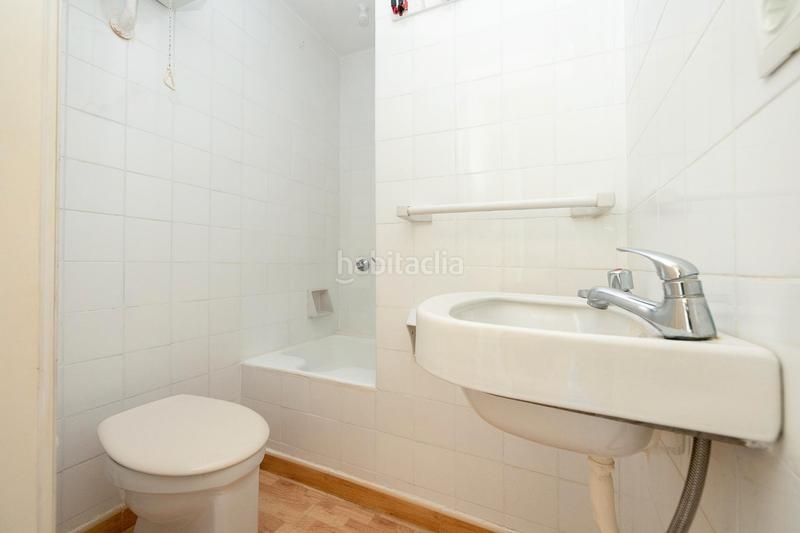 Foto 4b3959de-ad7d-4f78-b685-211428bc7c56. Pis a avenida de la constitución 18 a Plaza de Toros Granada