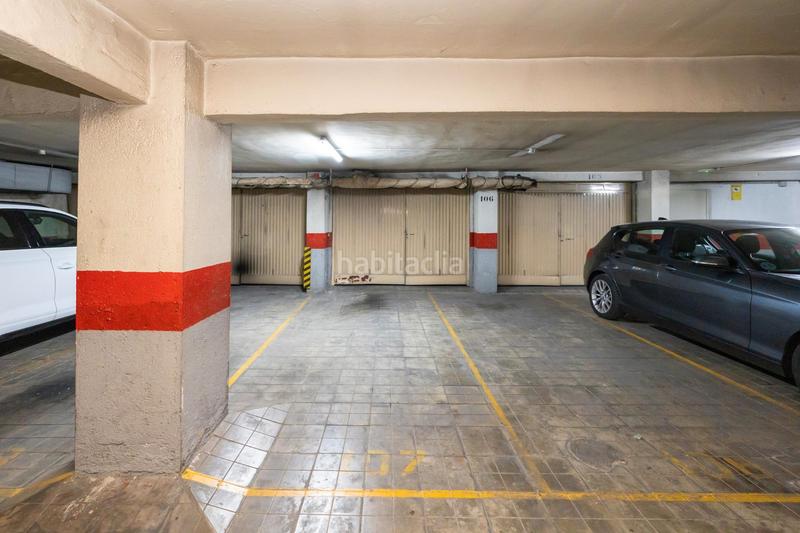 Foto 8bf4bc58-3bd9-4b27-abf0-cc3ce410e273. Pis a avenida de la constitución 18 a Plaza de Toros Granada