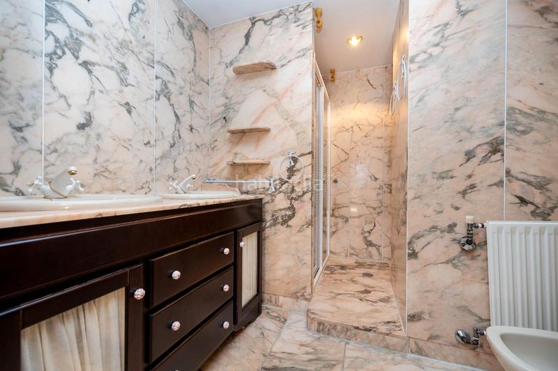 Foto 9669b368-8b56-44b8-bda0-ba1f70aa01a1. Pis a avenida de la constitución 18 a Plaza de Toros Granada