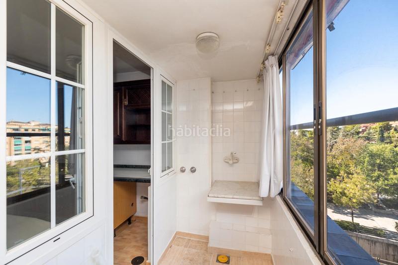 Foto ce5075d2-c53b-4ddf-a3f9-5a3b1b065e10. Pis a avenida de la constitución 18 a Plaza de Toros Granada