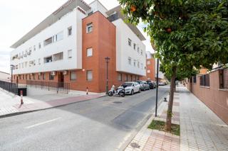 Appartement à Calle las orquídeas 15. Se vende vivienda vpo_estupendo piso en maracena _granada