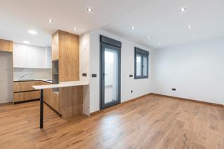 Casa adossada a Calle pablo iglesias 11. Se vende casa adosada_ impresionante vivienda de nueva construcc