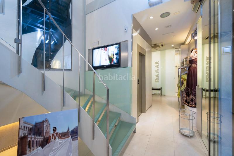 Foto 851c23a0-d7d4-4814-acf4-f3478fa083d2. Local commercial dans calle alhóndiga 10 dans Centro - Sagrario Granada