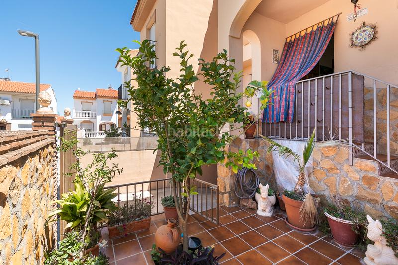 Foto 06719ccd-c24d-4112-8ae7-919adf7ead03. Casa adosada en calle montevive 34 se vende casa adosada _granada en Otura