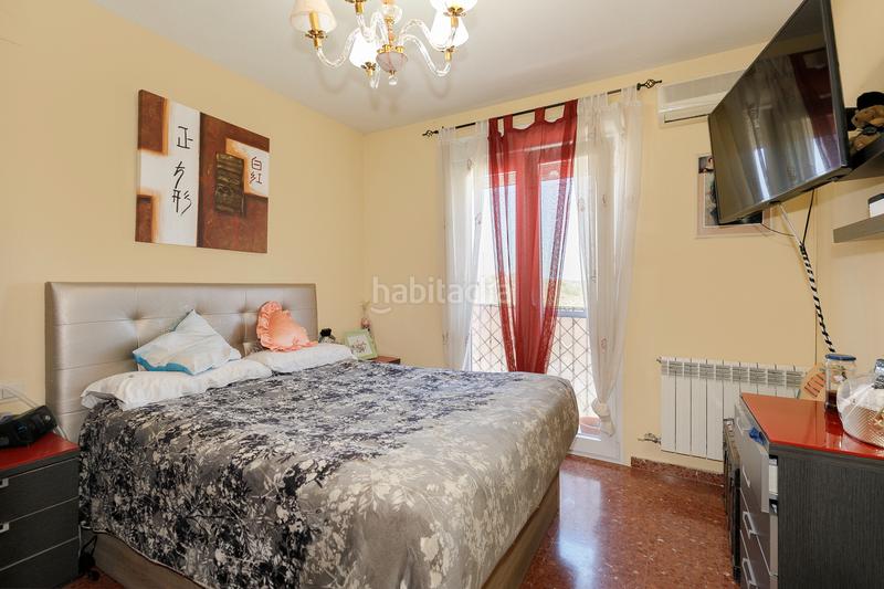 Foto 0a1c9ef2-9b26-41f1-b58b-8a6bf76882e4. Casa adosada en calle montevive 34 se vende casa adosada _granada en Otura